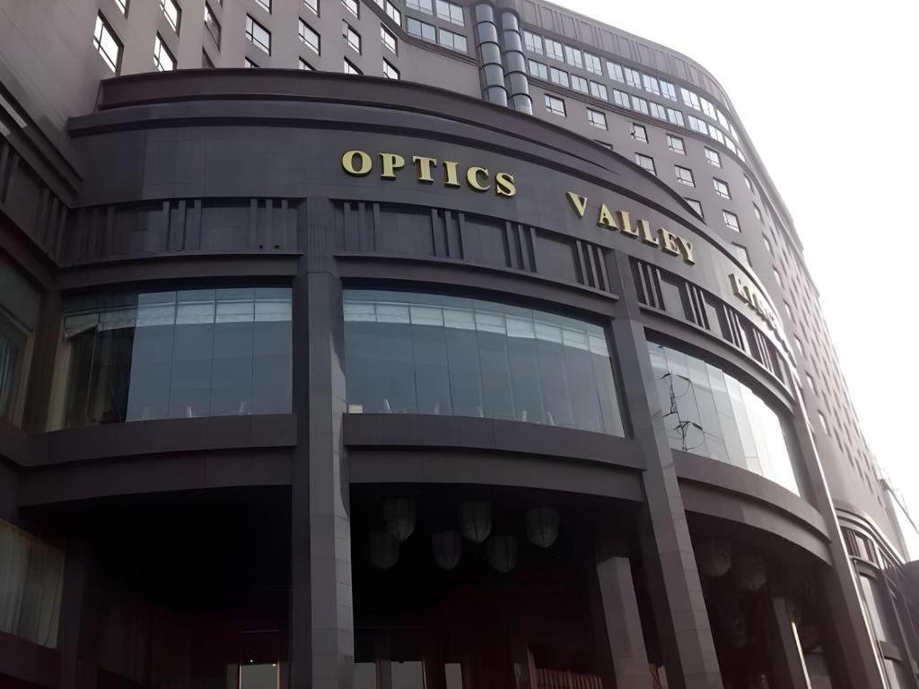 Optics Valley Kingdom Plaza Wuhan Extérieur photo